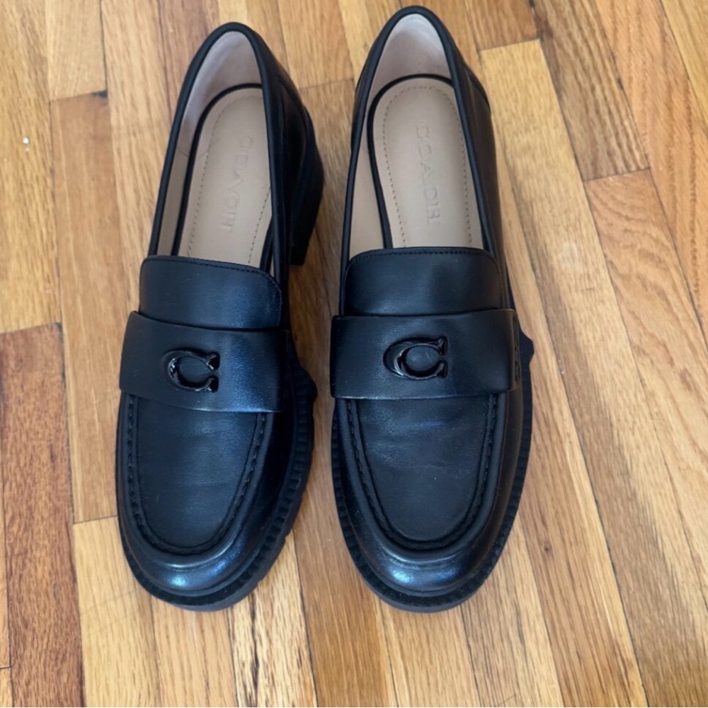 Coach Leah Loafer 🖤🖤 - Picture 3 of 9